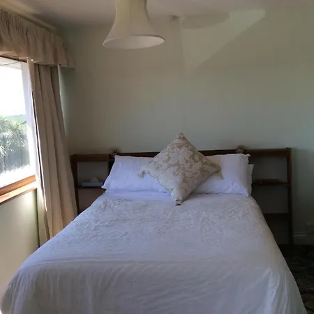 In Guest - Orchard Manor, Fore Street Probus, Tr24ly * Truro